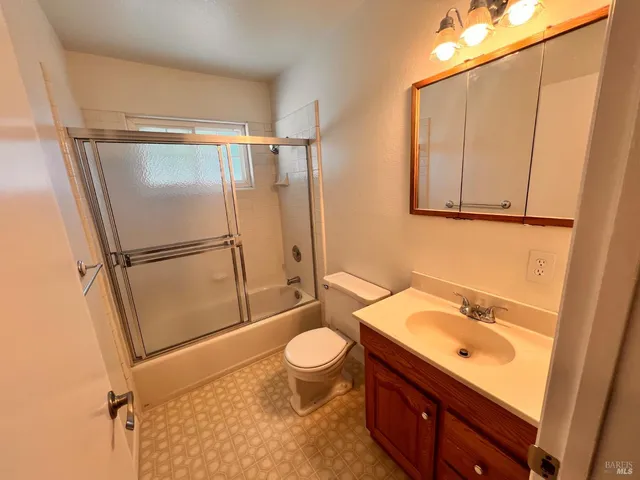 $2,500 | 851 Rolling Green Drive, Rio Vista, CA 94571