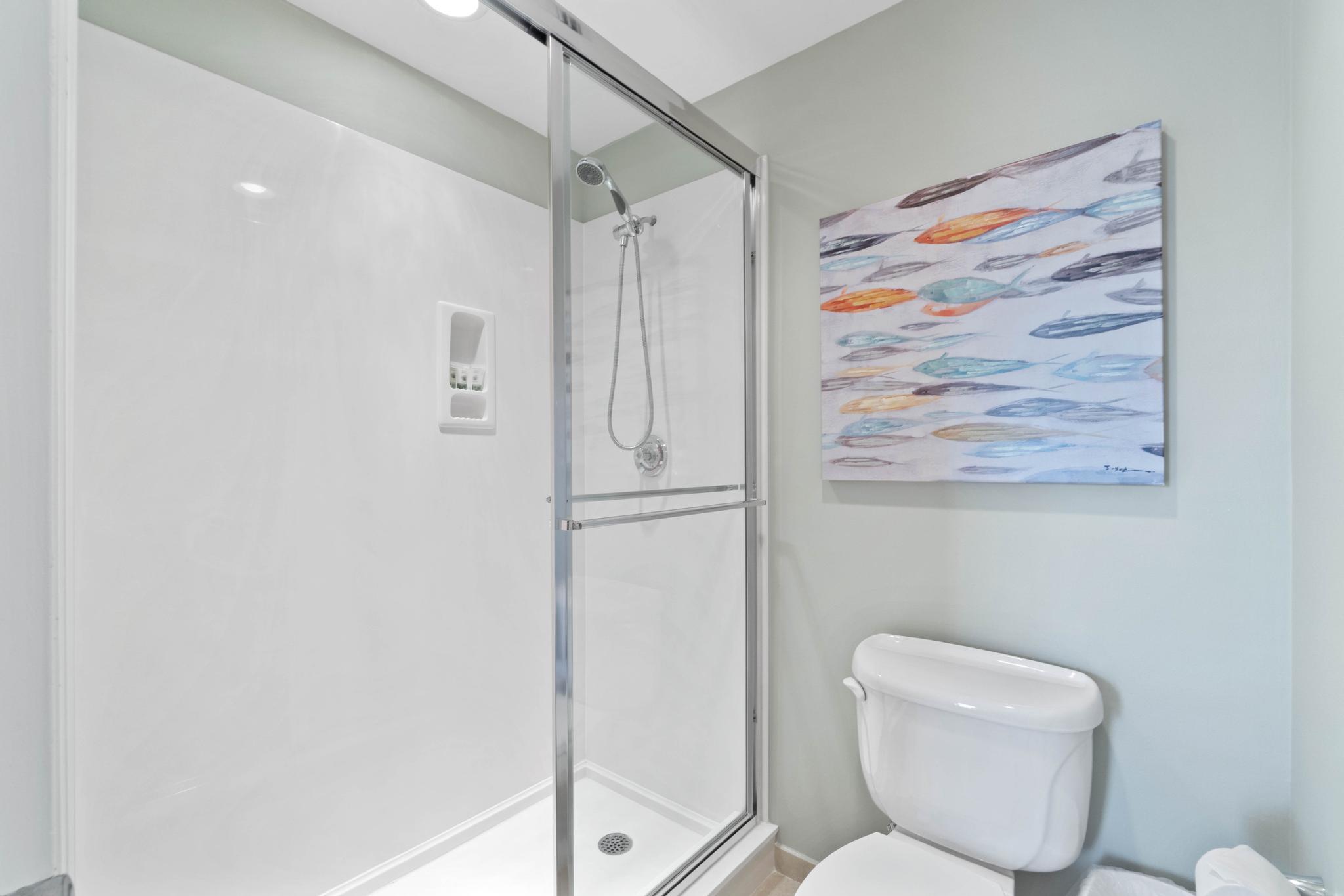 1732 West County Highway 30A, Unit 402 Santa Rosa Beach, FL 32459 - Photo 24 of 36 View of Guest Tub/Shower Combo