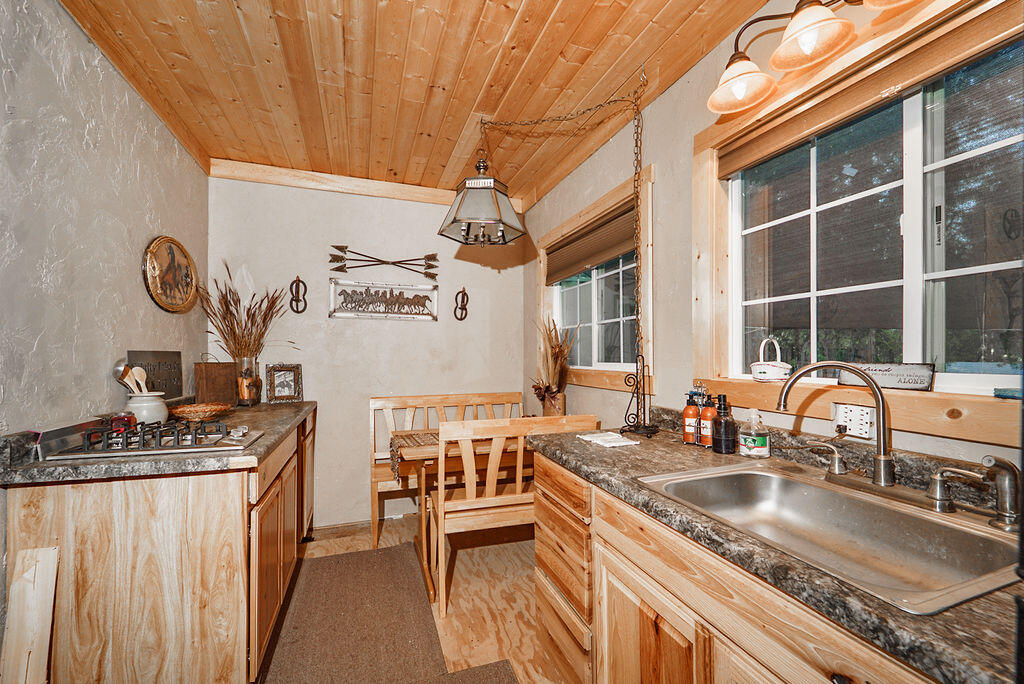 320 Airport Road Trinity Center, CA 96091 - Photo 21 of 75 DSC01070