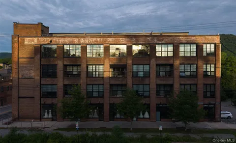 $1,749,000 | 1 East Main Street, Unit 402, Beacon, NY 12508