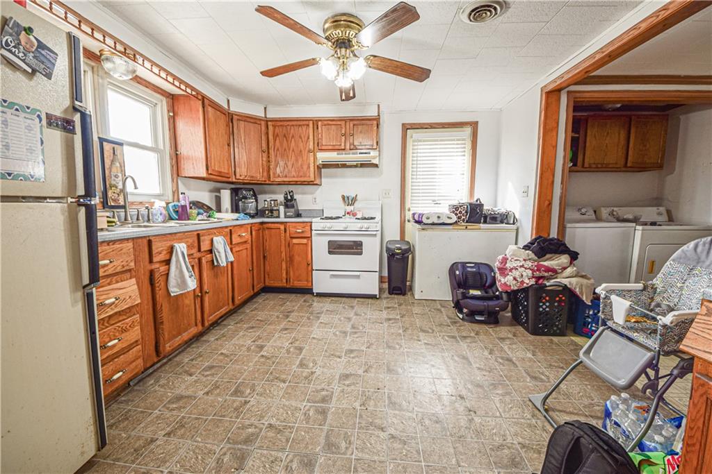 724 Della Road Columbus, IN 47203 - Photo 3 of 9 Gallery Image 3