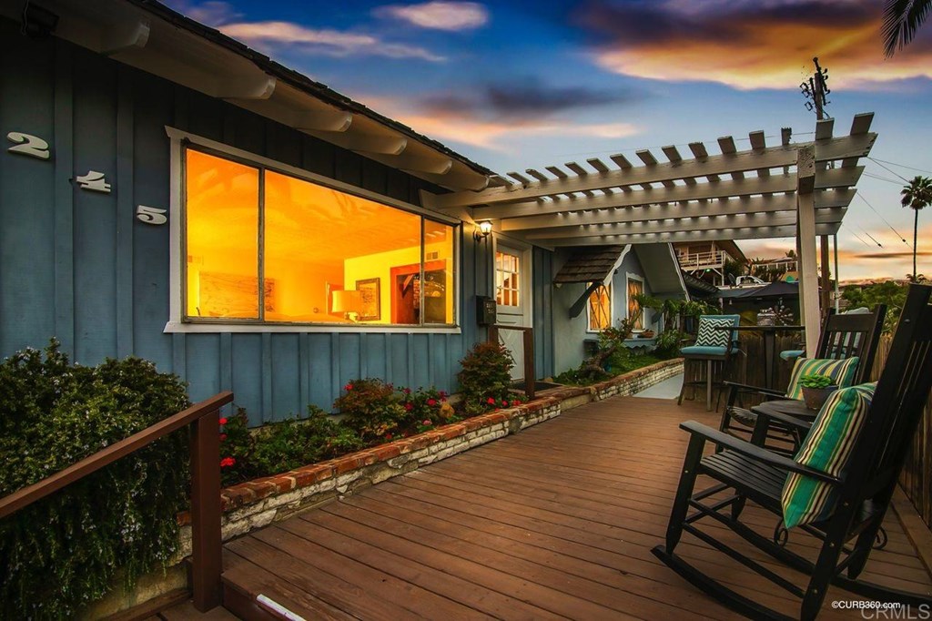 243 3rd Street Encinitas, CA 92024 - Photo 5 of 29