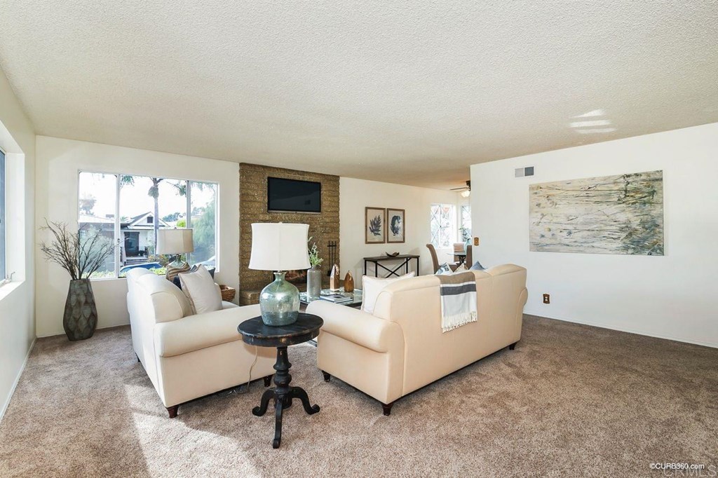 243 3rd Street Encinitas, CA 92024 - Photo 8 of 29