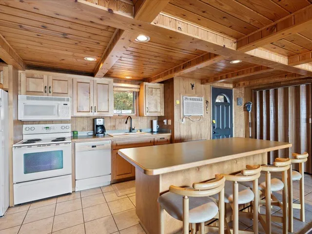 $324,900 | 9125 Breezy Point Drive, Unit 437, Breezy Point, MN 56472