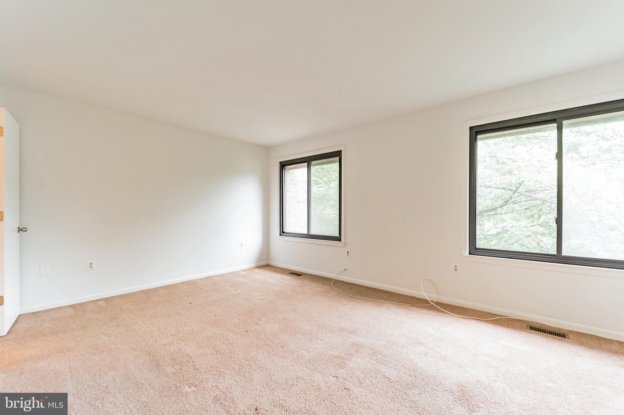 5320 Eliots Oak Road Columbia, MD 21044 - Photo 14 of 31 Bedroom