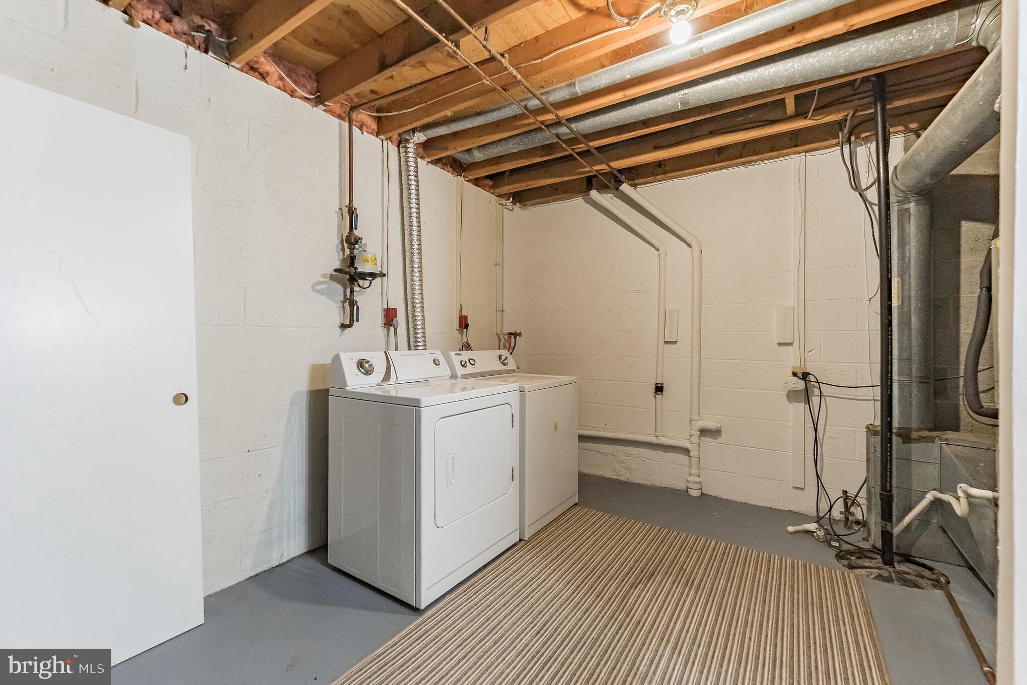 5320 Eliots Oak Road Columbia, MD 21044 - Photo 27 of 31 Laundry Area
