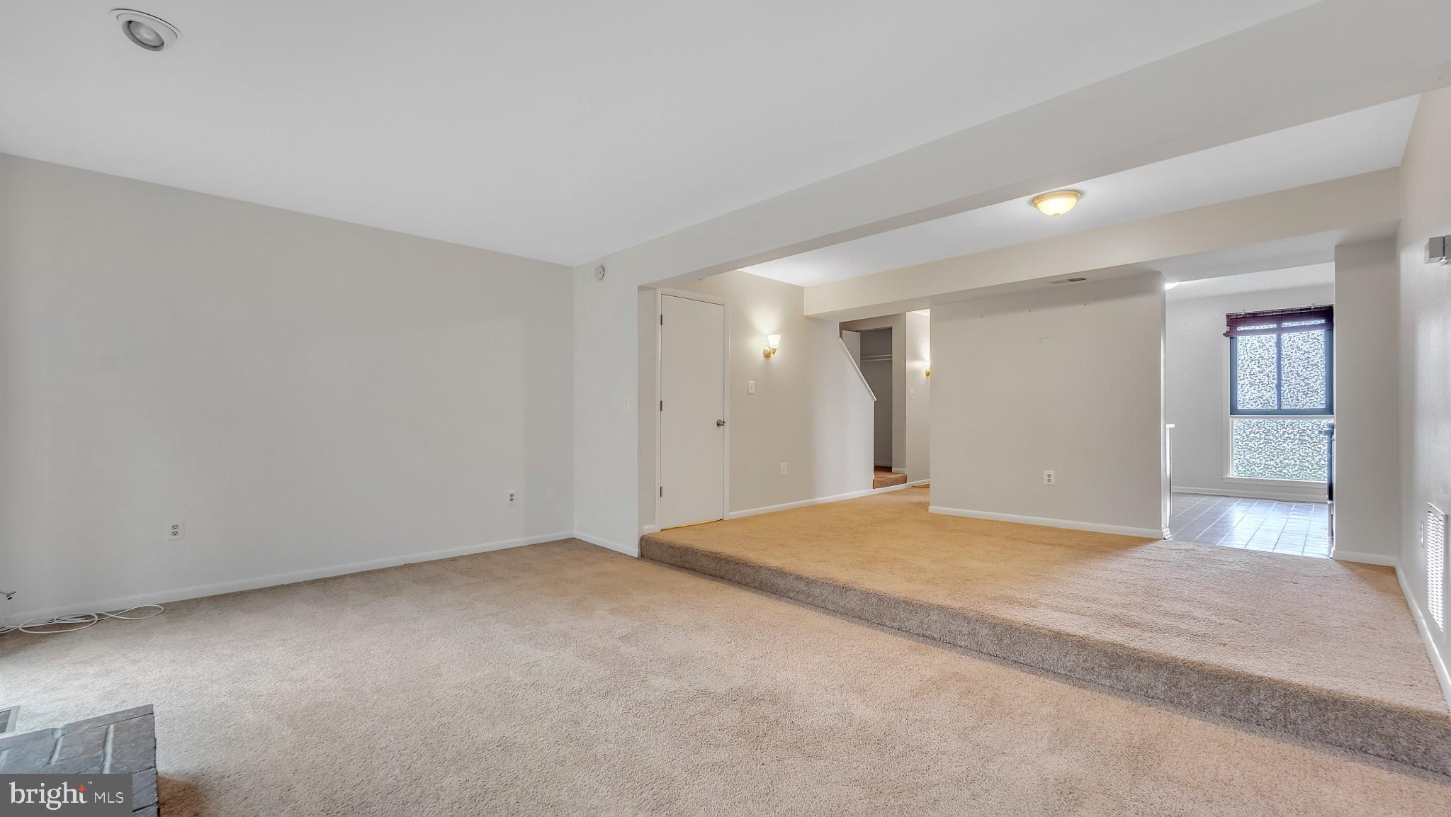 5320 Eliots Oak Road Columbia, MD 21044 - Photo 3 of 31 Dining Room