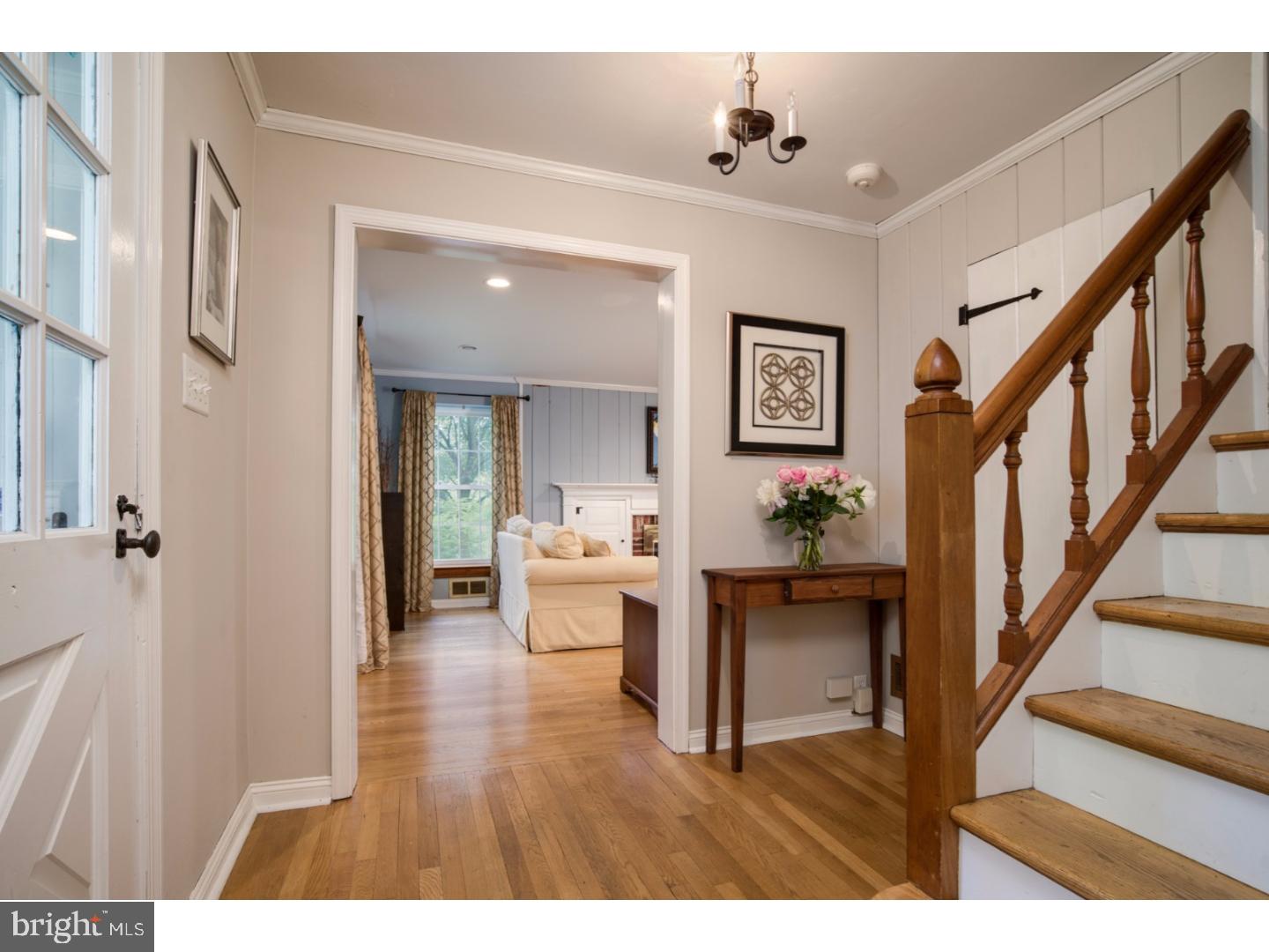 525 Mount View Road Berwyn, PA 19312 - Photo 14 of 25 Foyer