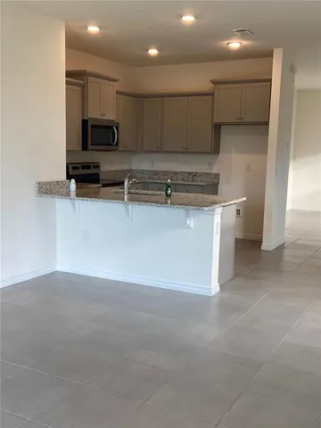 $2,000 | 5077 Stokes Street, Wildwood, FL 34785