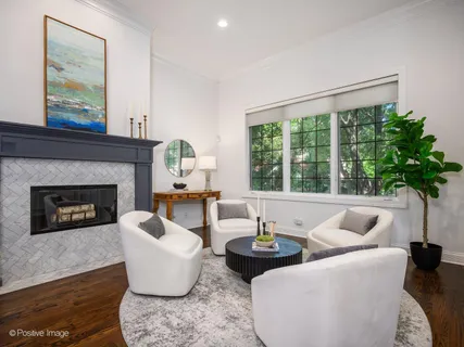 $1,699,000 | 1912 North Hoyne Avenue, Chicago, IL 60647