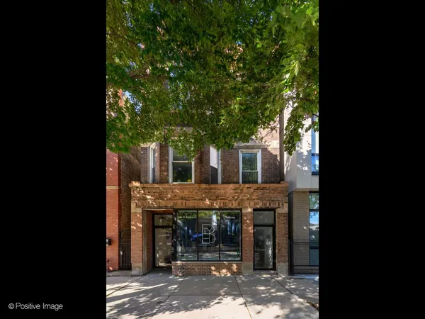 $2,300 | 1518 North Ashland Avenue, Unit 3, Chicago, IL 60622