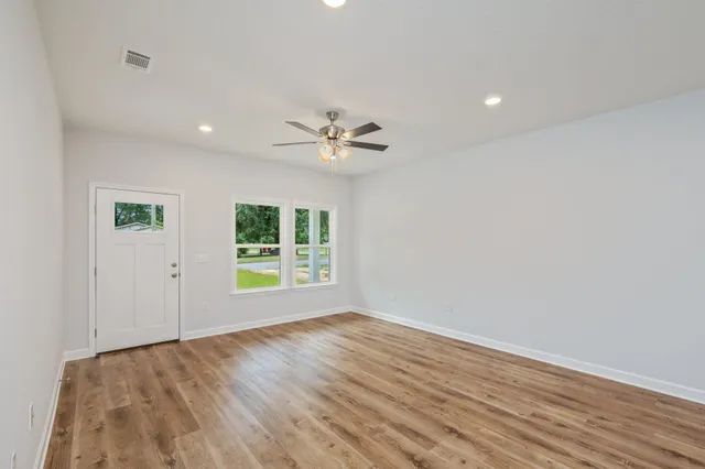 $244,900 | 858 South Rayburn Street, Crestview, FL 32539