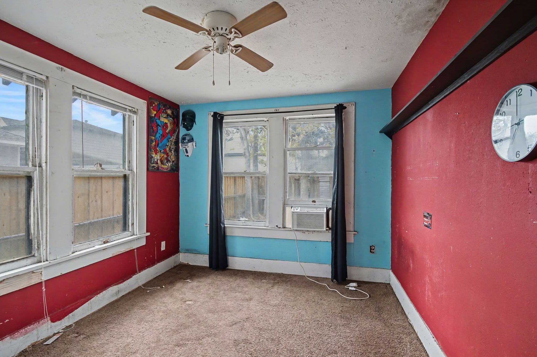 1222 Genova Street Houston, TX 77009 - Photo 14 of 15 A third bedroom that overlooks the backyard.