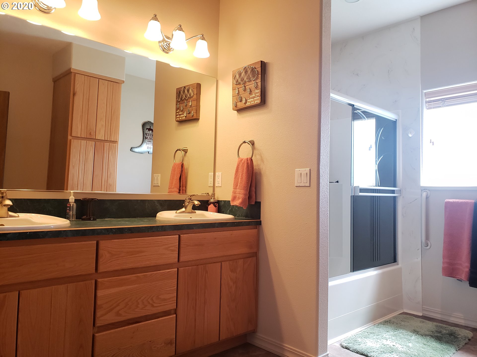 1034 Southwest 19th Court Hermiston, OR 97838 - Photo 17 of 26 Gallery Image 17