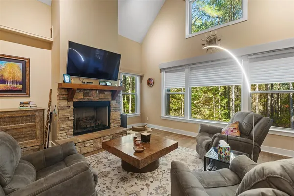$574,000 | 316 Compass Drive, Jasper, TN 37347
