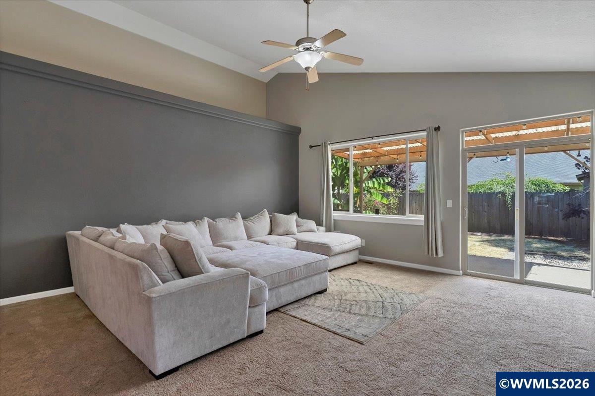 284 Southwest Wyatt Street Dallas, OR 97338 - Photo 13 of 38