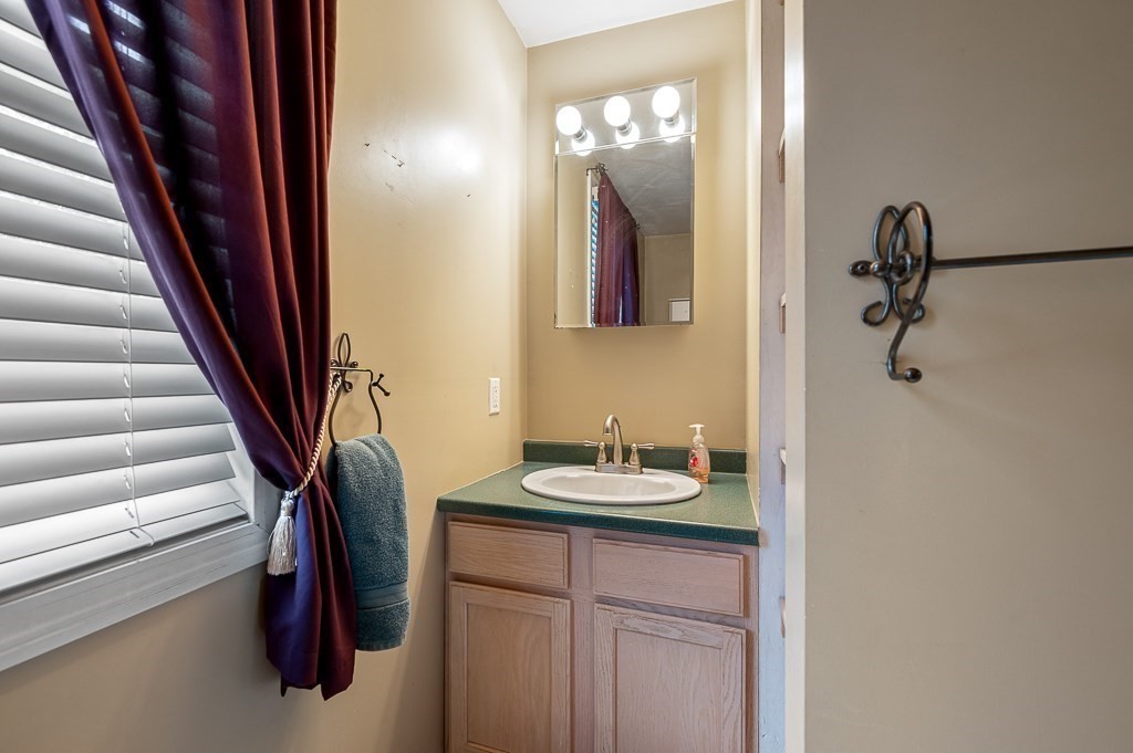 24 Jesse Road Dudley, MA 01571 - Photo 18 of 37 Gallery Image 18