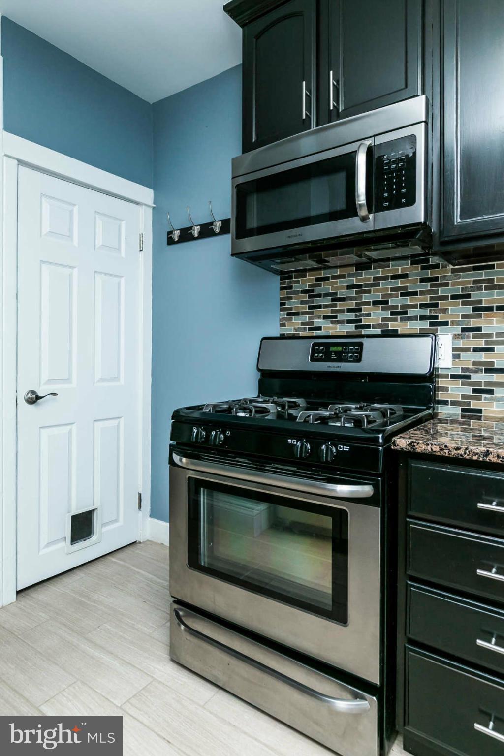 3806 Ridgecroft Road Baltimore, MD 21206 - Photo 11 of 30 Kitchen