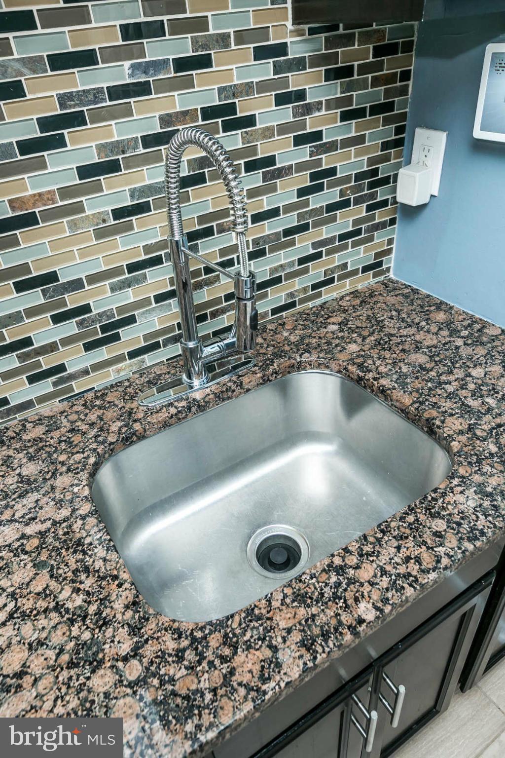 3806 Ridgecroft Road Baltimore, MD 21206 - Photo 13 of 30 Kitchen