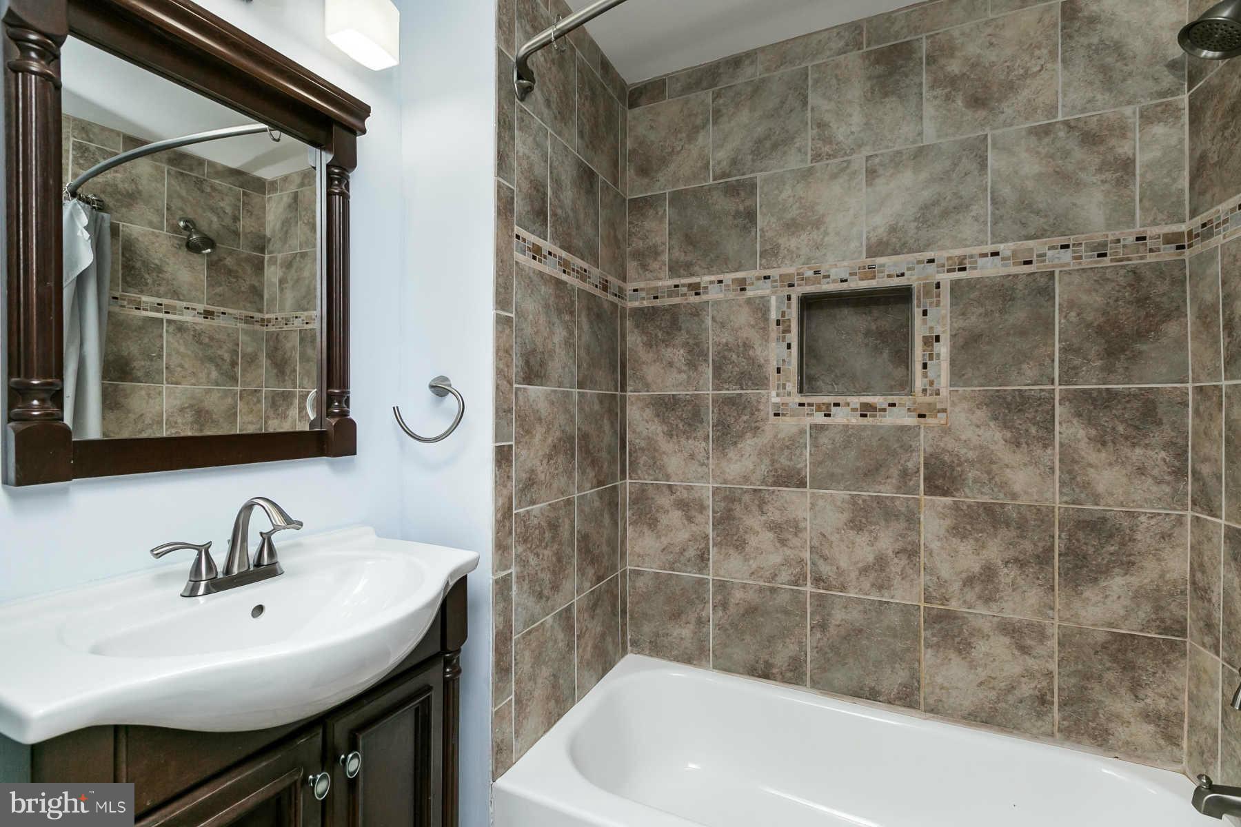 3806 Ridgecroft Road Baltimore, MD 21206 - Photo 20 of 30 Bath