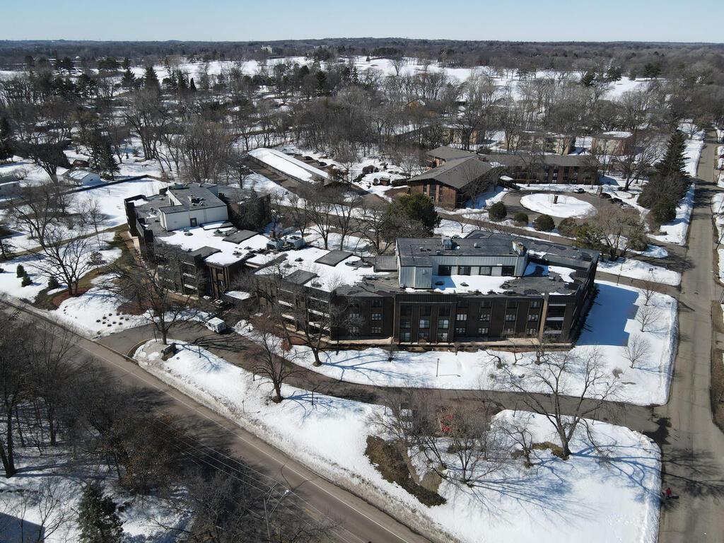 3412 Oak Ridge Road, Unit 203 Minnetonka, MN 55305 - Photo 23 of 25
