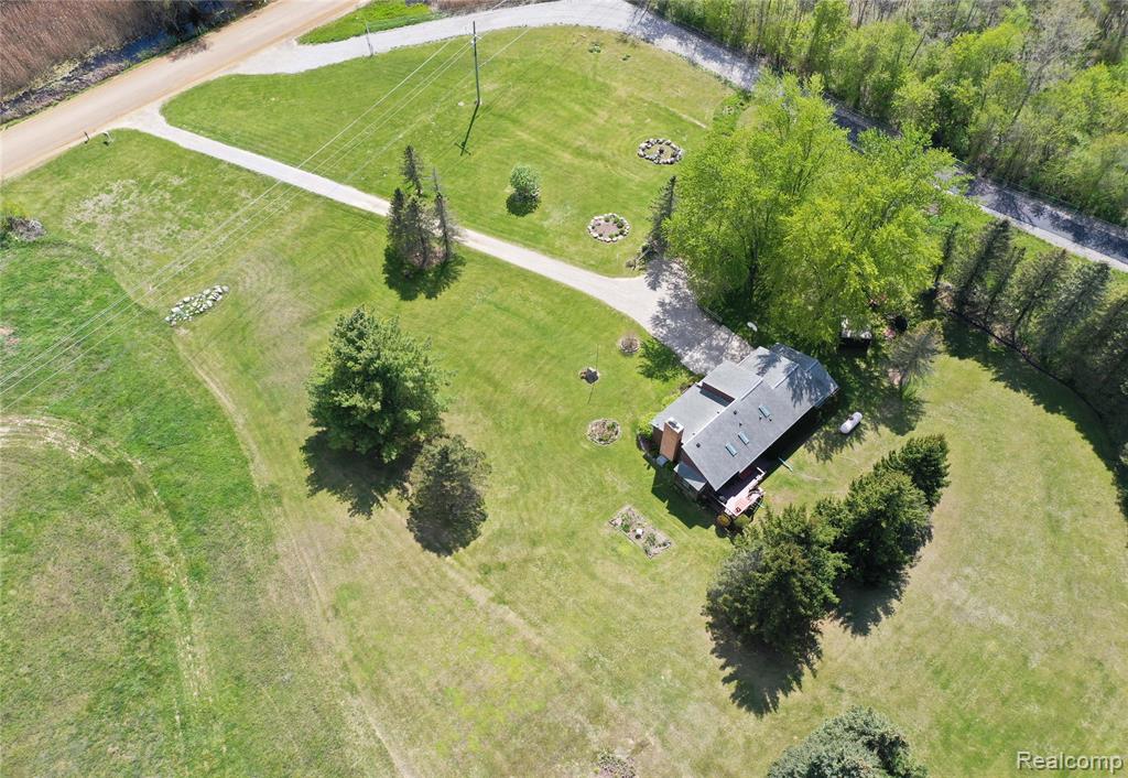 2725 Cooley Lake Road Highland, MI 48356 - Photo 8 of 63