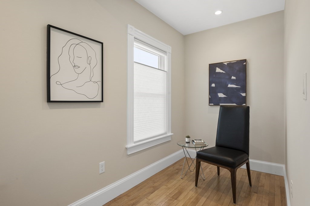 175 Riverside Avenue Medford, MA 02155 - Photo 15 of 37