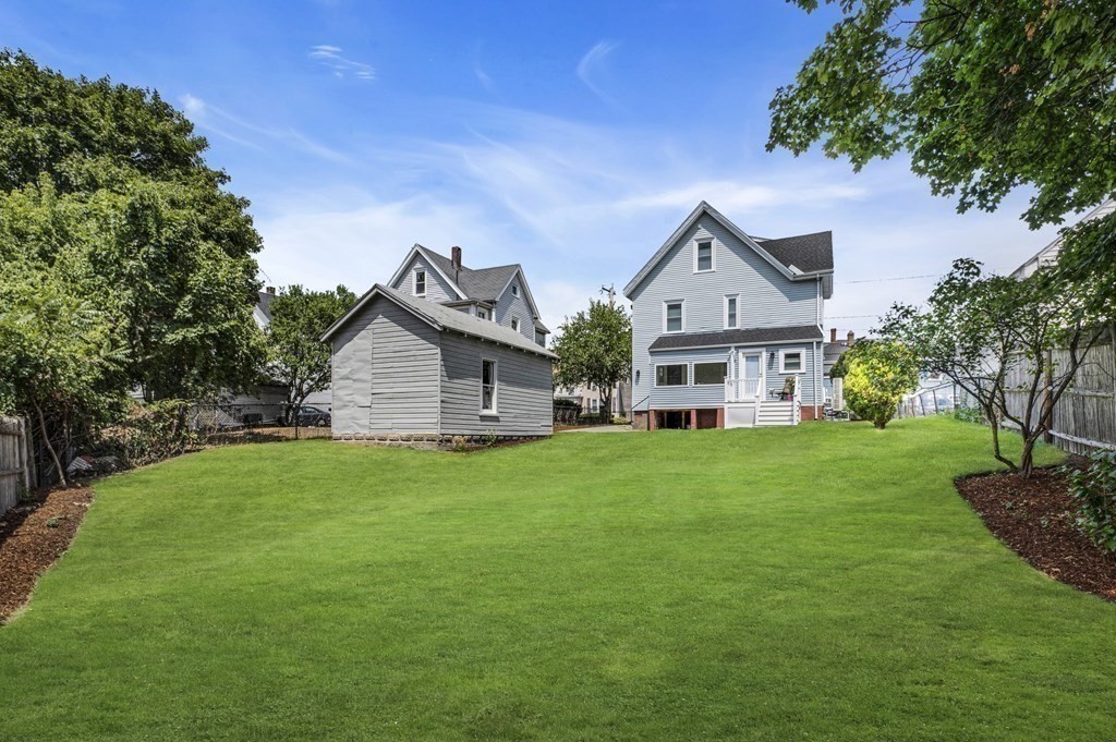 175 Riverside Avenue Medford, MA 02155 - Photo 3 of 37