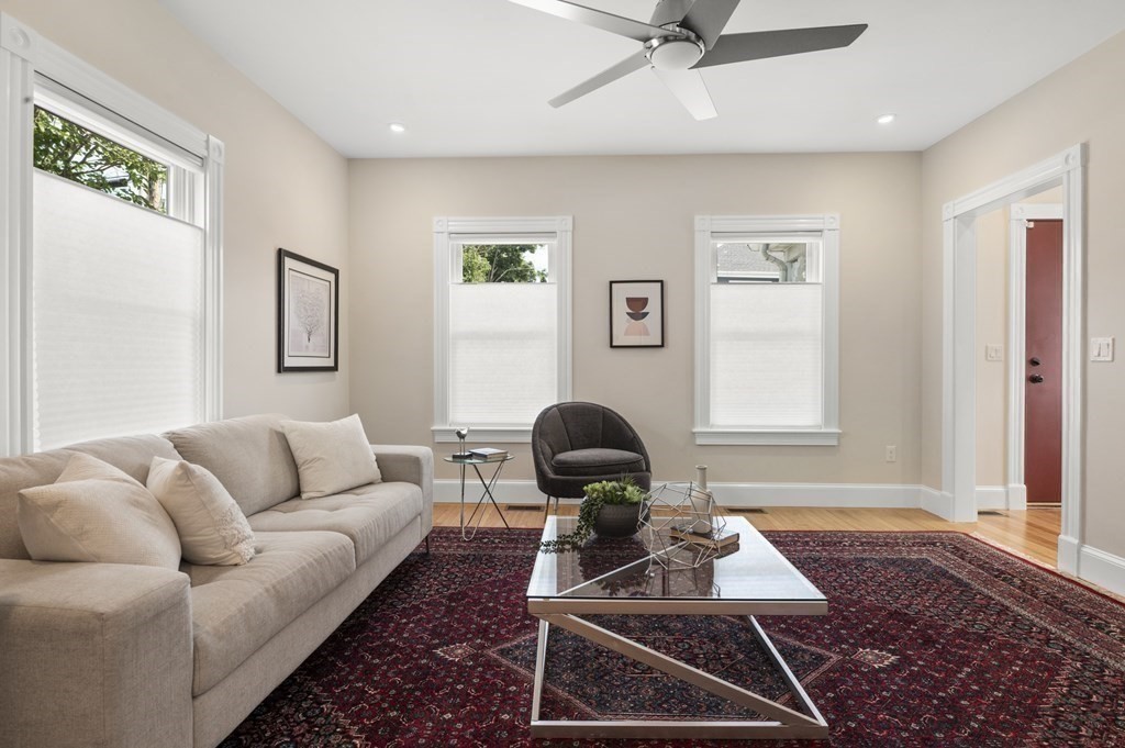 175 Riverside Avenue Medford, MA 02155 - Photo 10 of 37
