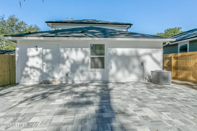 $2,200 | 8822 Eaton Avenue, Jacksonville, FL 32211