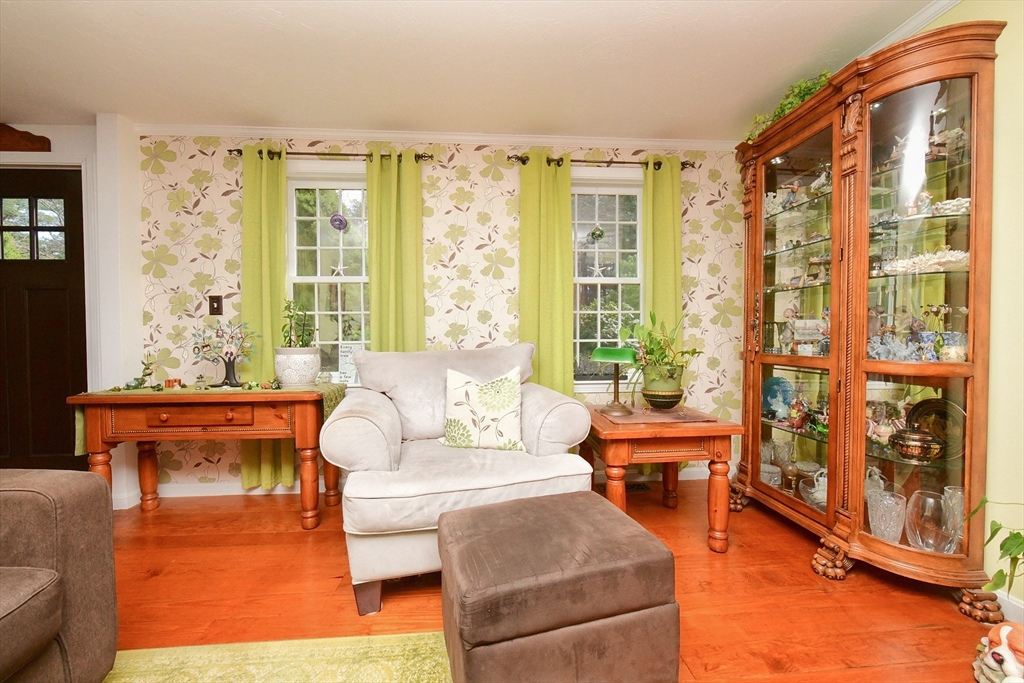 100 Bournedale Road Bourne, MA 02532 - Photo 12 of 37