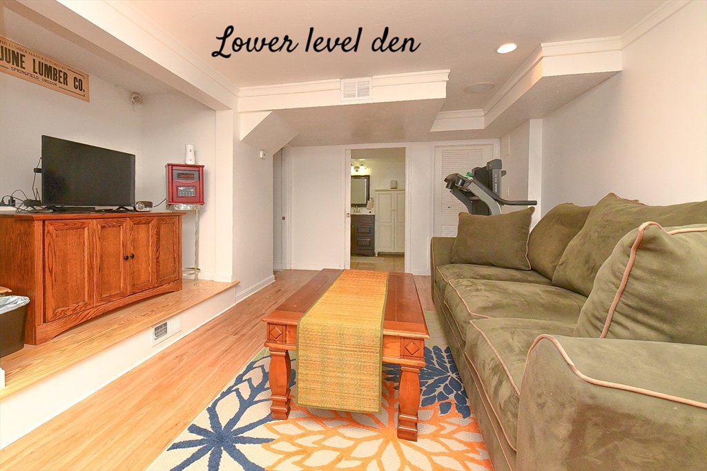 100 Bournedale Road Bourne, MA 02532 - Photo 23 of 37