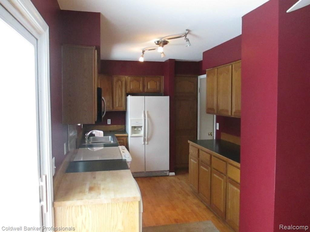 4504 Millis Road North Branch, MI 48461 - Photo 13 of 50 IMG_0597.jpg