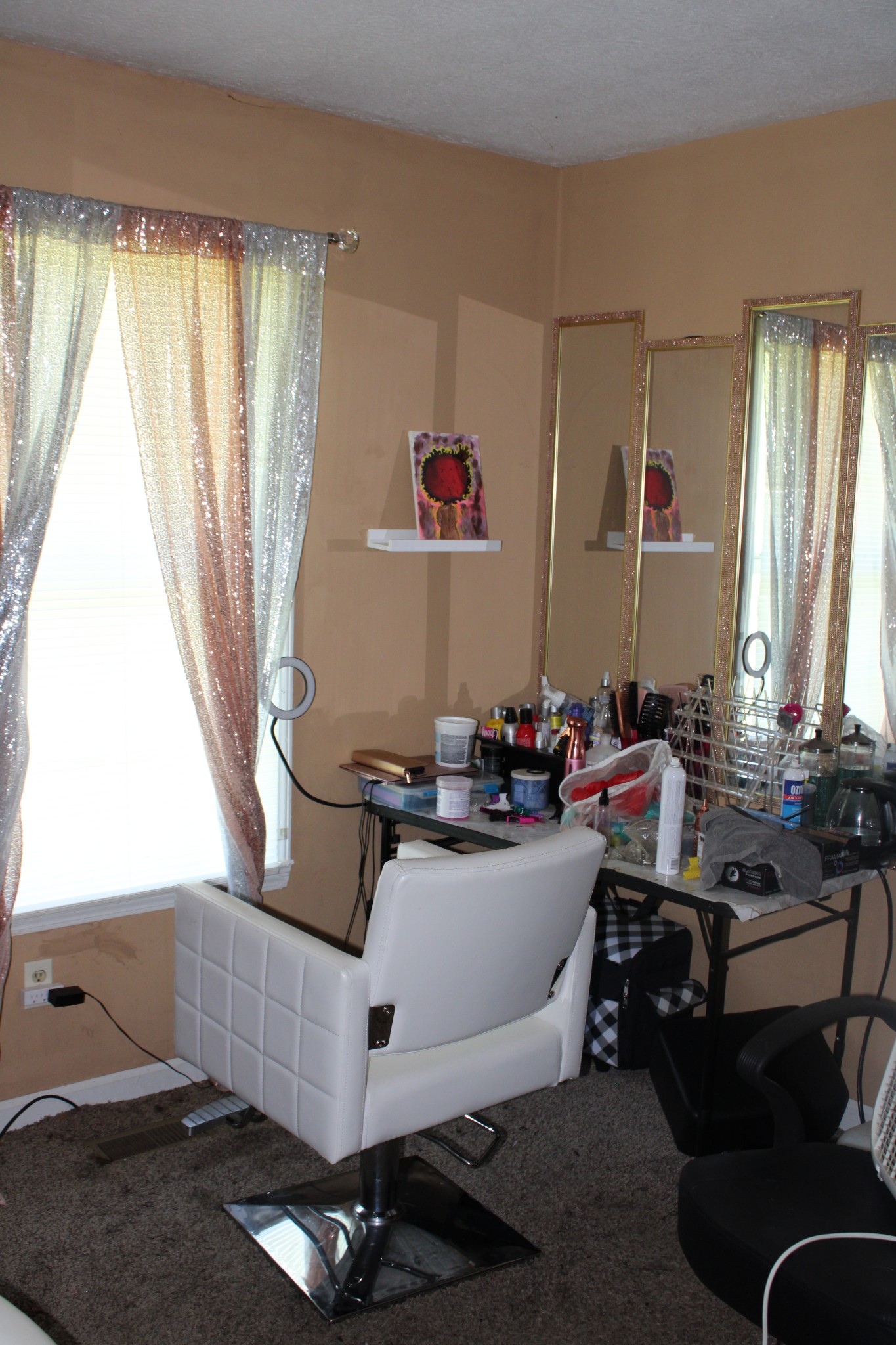 20 Cable Road Oak Grove, KY 42262 - Photo 3 of 12 a room with furniture and a window