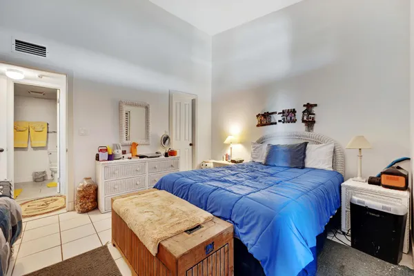 $2,650,000 | 1500 Atlantic Boulevard, Unit 414, Key West, FL 33040