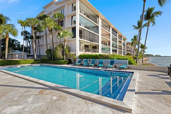 $2,650,000 | 1500 Atlantic Boulevard, Unit 414, Key West, FL 33040