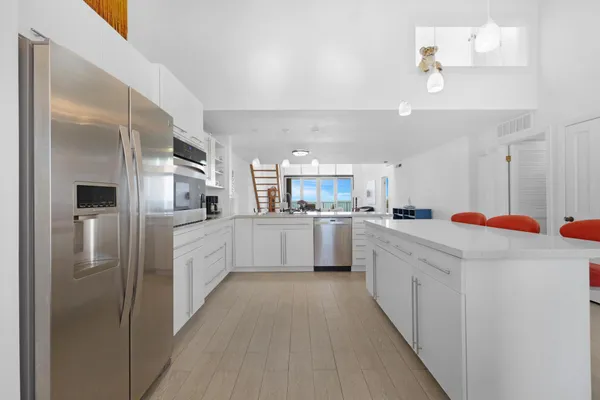 $2,650,000 | 1500 Atlantic Boulevard, Unit 414, Key West, FL 33040