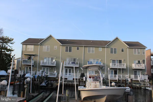 a picture of city view