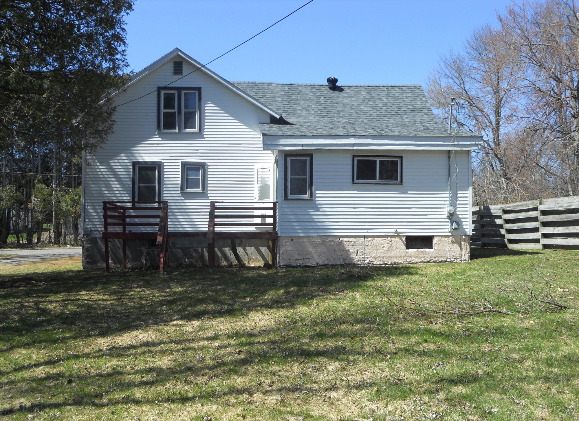 954 Pinos Street Rhinelander, WI 54501 - Photo 2 of 10 Gallery Image 2