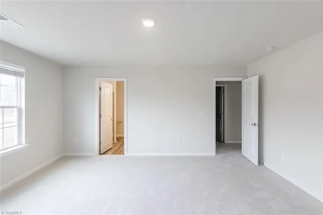 $2,400 | 5514 Hydrangea Street, Winston-Salem, NC 27104