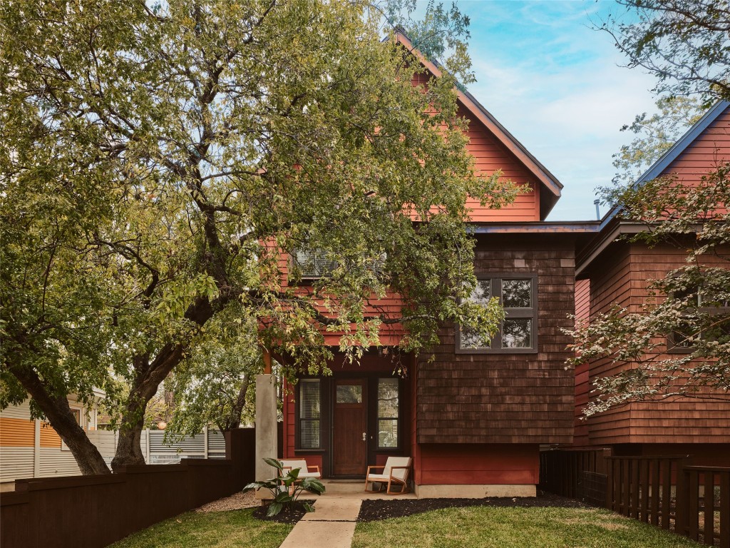 2002 East 13th Street, Unit A Austin, TX 78702 - Photo 1 of 37 Back of property