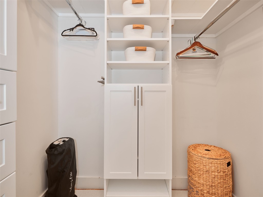 2002 East 13th Street, Unit A Austin, TX 78702 - Photo 24 of 37 View of walk in closet