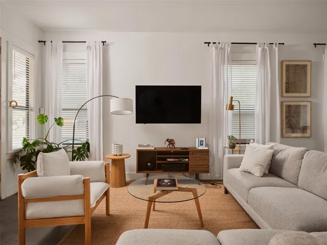 $699,000 | 2002 East 13th Street, Unit A, Austin, TX 78702