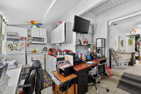 $515,000 | 611 North Bradford Avenue, Tampa, FL 33609