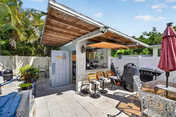 $515,000 | 611 North Bradford Avenue, Tampa, FL 33609