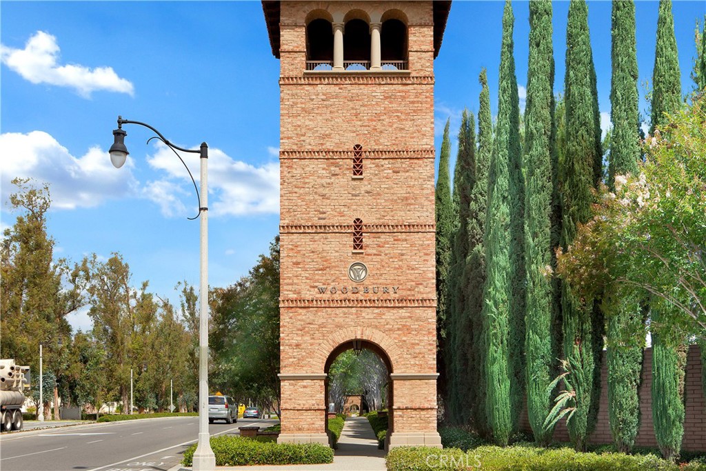 86 Townsend Irvine, CA 92620 - Photo 26 of 48 a view of building with a garden