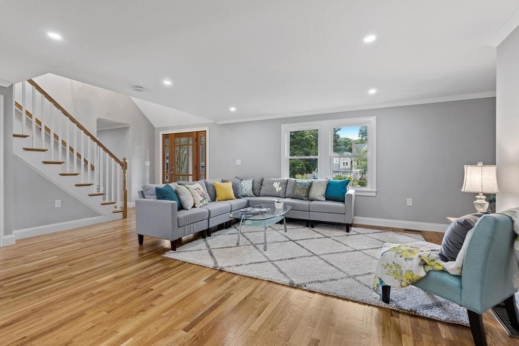 51 Spring Valley Road Belmont, MA 02478 - Photo 8 of 42