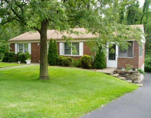 5638 Library Road Bethel Park, PA 15102 - Photo 2 of 3 Exterior Front.