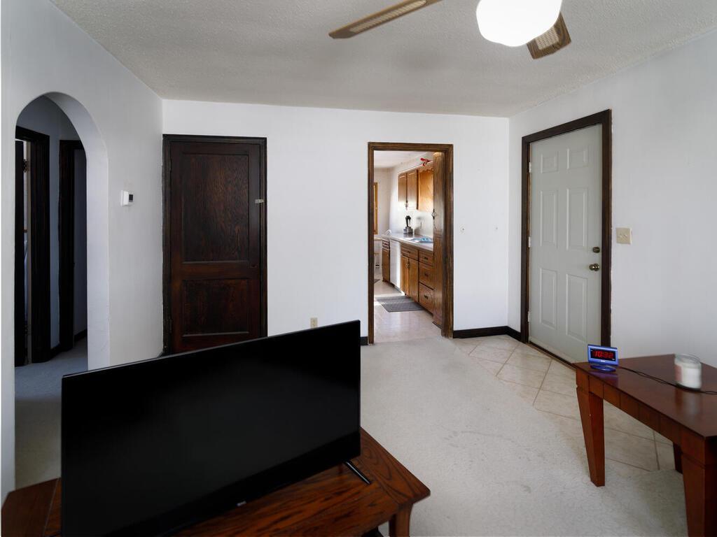 1233 Parallel Street Chaska, MN 55318 - Photo 3 of 16