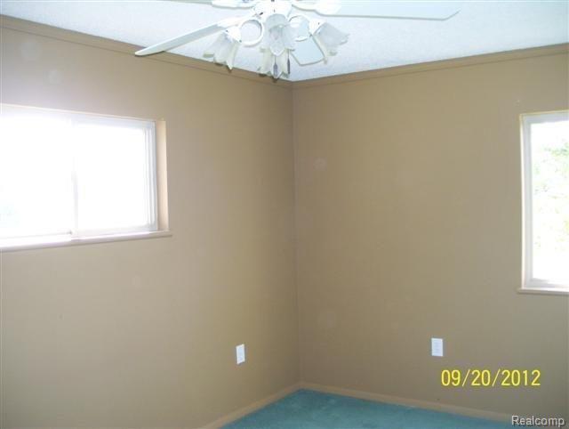 11165 East Bristol Road Davison, MI 48423 - Photo 10 of 20 room.jpg